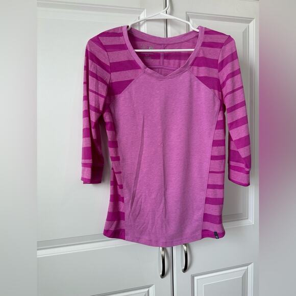 Mountain Hardware Pink Stripe 3/4 Sleeve Shirt, Small - Picture 2 of 7